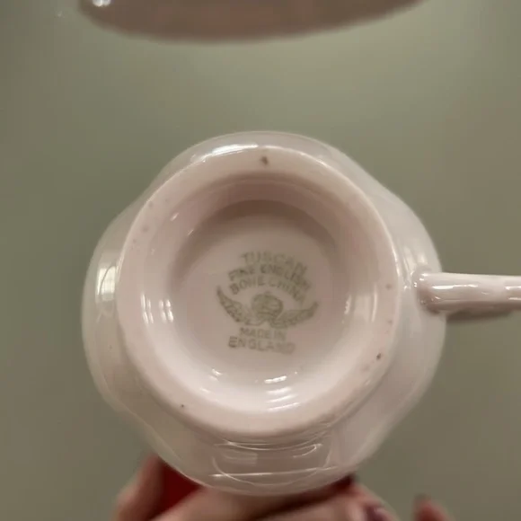 Tuscan Bone China Pink Teacups Set of 2 smaller teacups - Picture 6 of 6